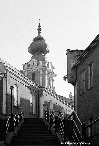 Kościół w Wadowicach. Miasto papieskie, Wieża kościelna