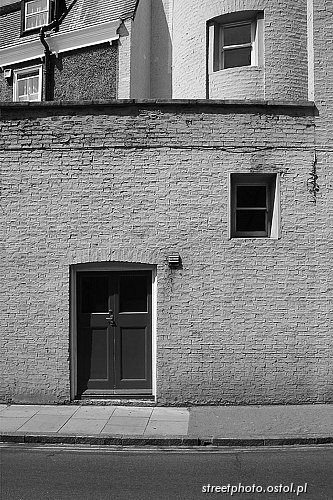 Cambridge - Stara wąska uliczka, architektura, pejzaż miejski, fotografia krajoznawcza