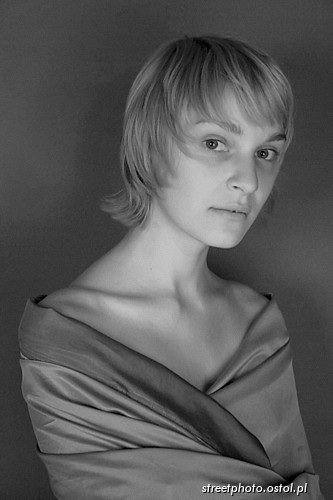 Ewelina. Dziewczyna w studio. 