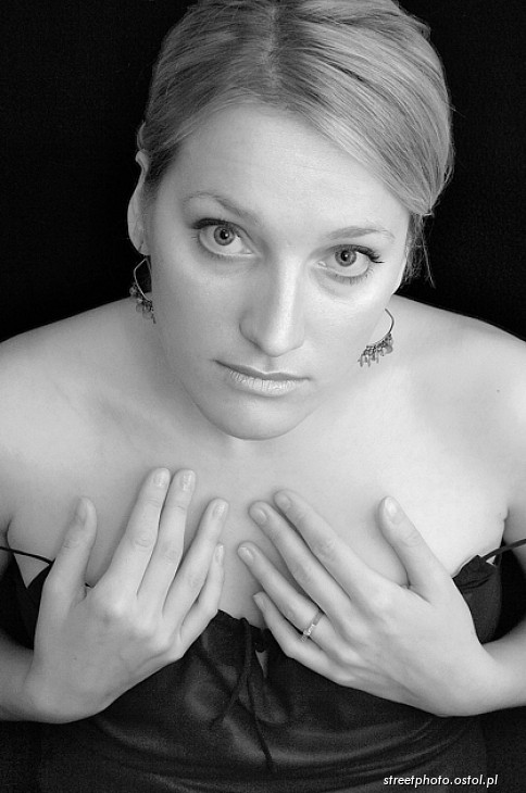 Portret pięknej kobiety.