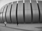 Carefour Czyzyny. Architektura nowoczesna, Asymetria.