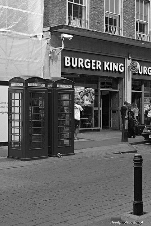 Cambridge - Zabytkowa ulica w środku miasta, architektura, pejzaż miejski, fotografia krajoznawcza